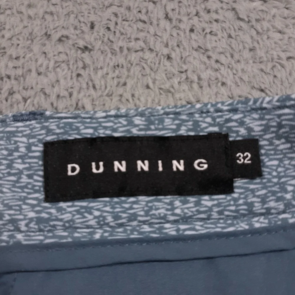 Dunning Shorts Mens Size 32 x 9 Blue Chino Performance Flat Front Golf